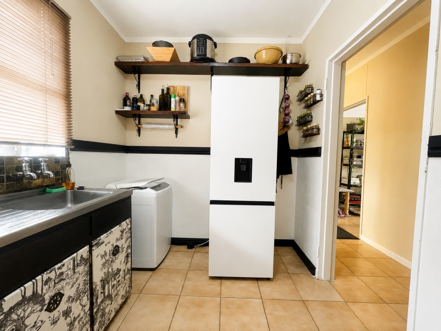 2 Bedroom Property for Sale in Heathfield Western Cape